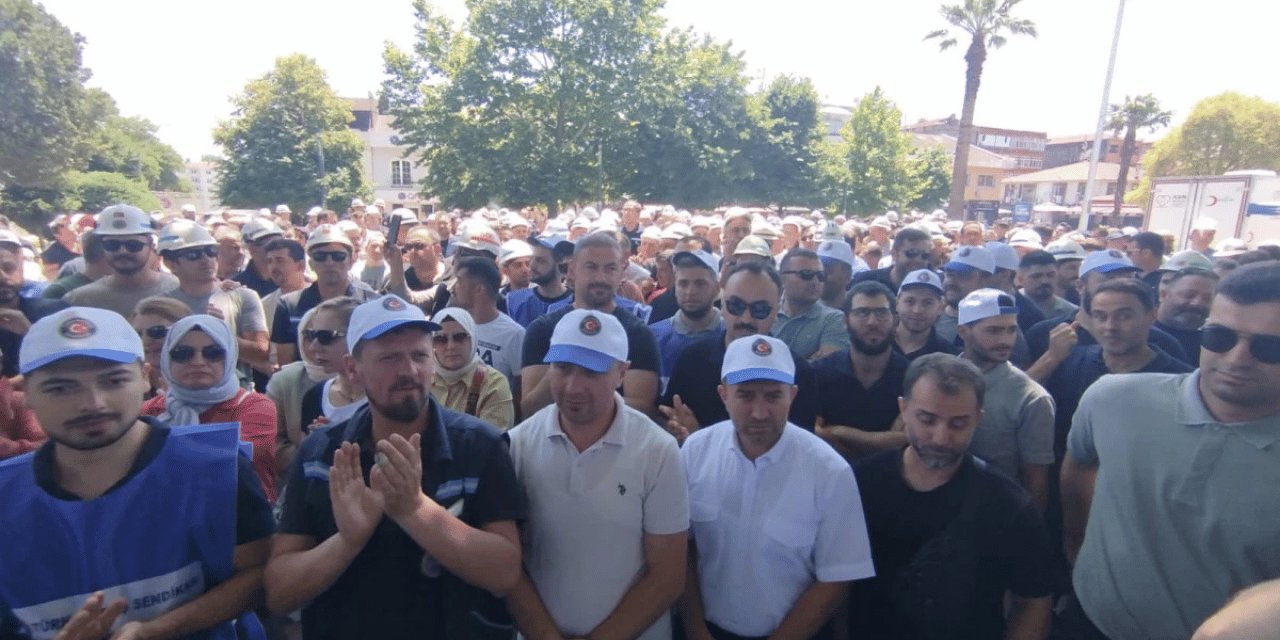 kamu-iscileri-yol-kapatti-mvTVORLS.jpg