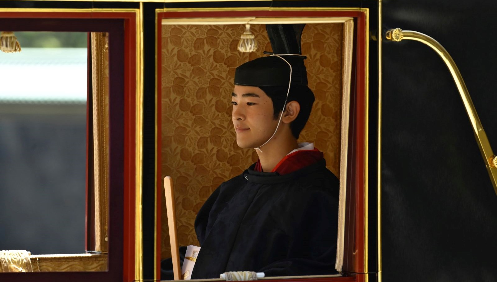 dunyanin en eski monarsisinde kriz imparatorlugun sonu olabilir rVVWiwsr