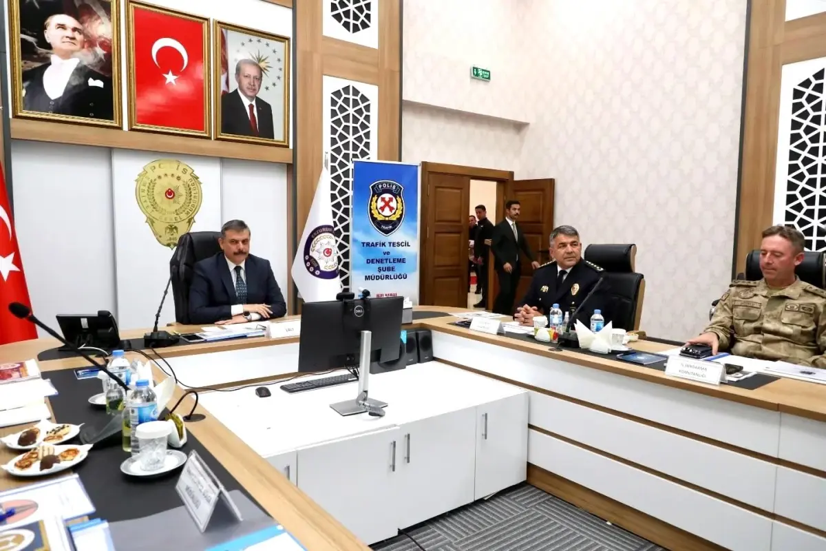 karayolu trafik guvenligi strateji toplantisi gerceklestirildi 8O7hwNWC