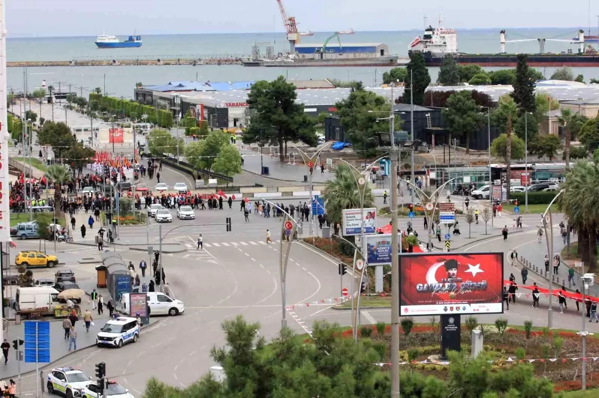 samsunda gaziler gununde korolu kutlama ve terorsuz turkiye mesaji rxItF8jg