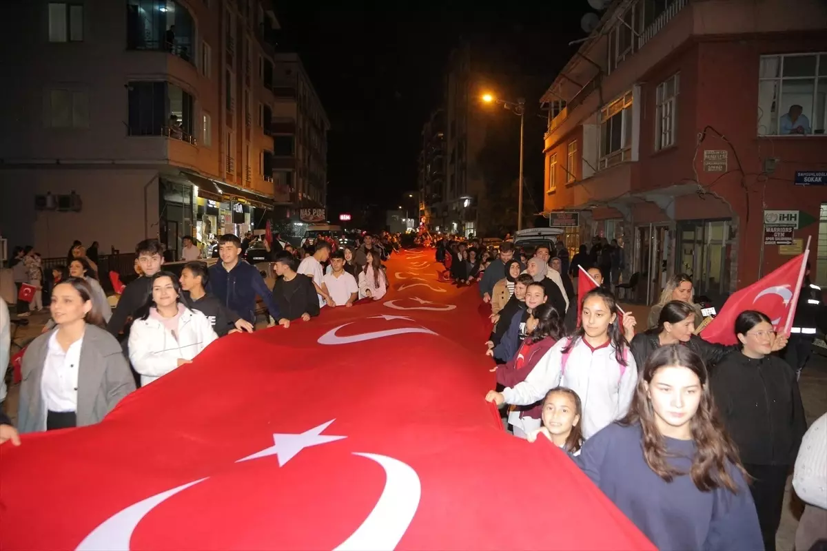 carsambada cumhuriyet bayrami kutlamasi c6y21Z1c.jpg