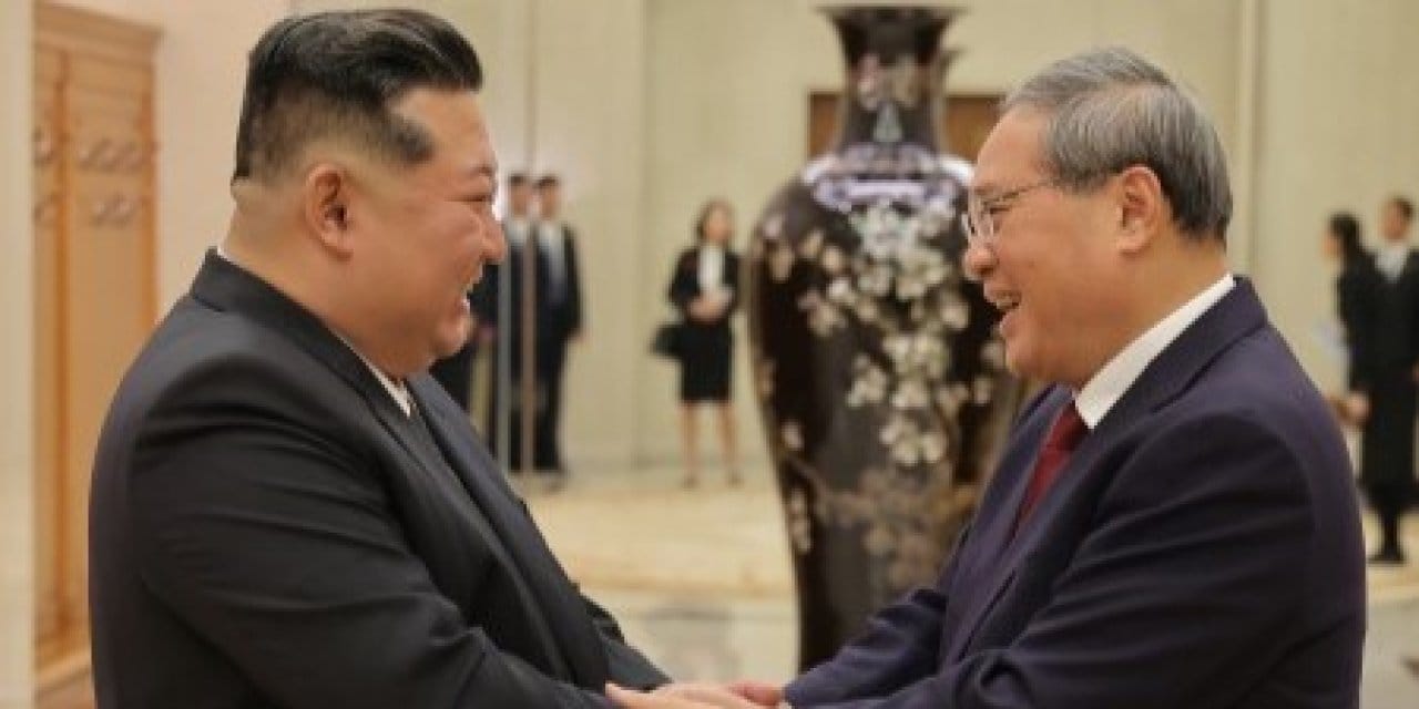 kuzey koredeki cin heyeti veda etti E9lltJGV.jpg