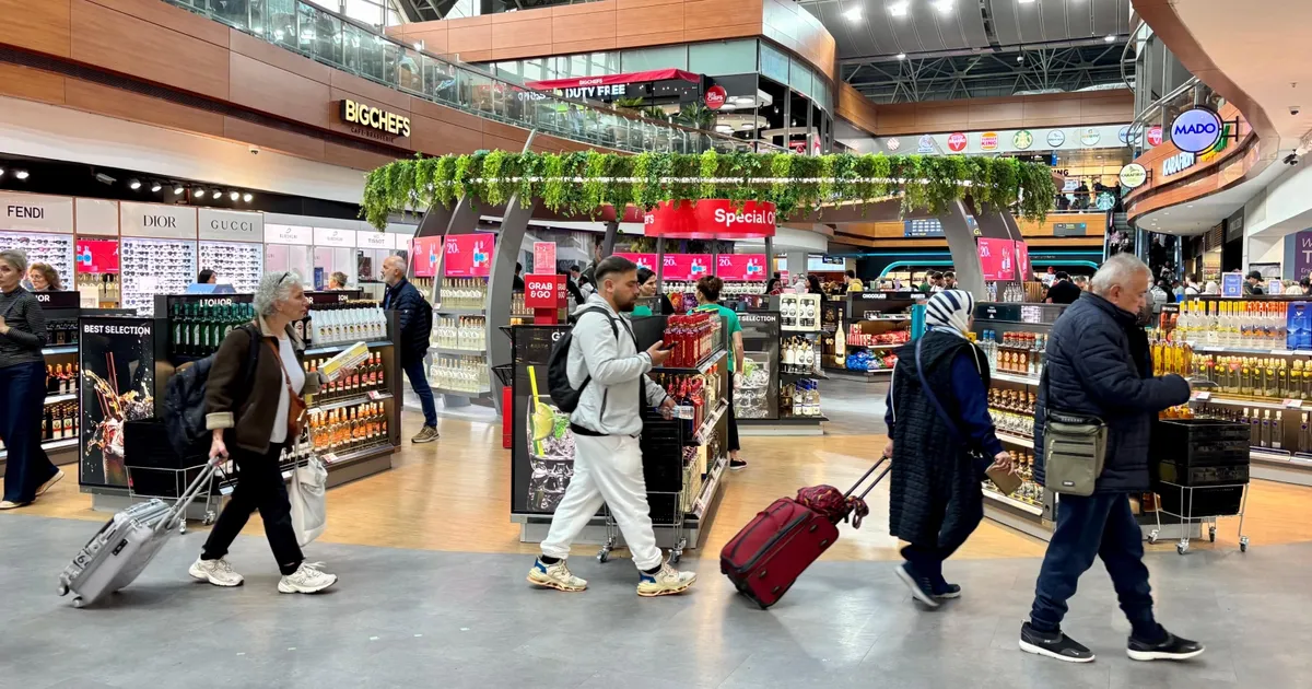 sabiha gokcen havalimaninda duty free alisveris deneyimi donusuyor b5ELwGen.webp