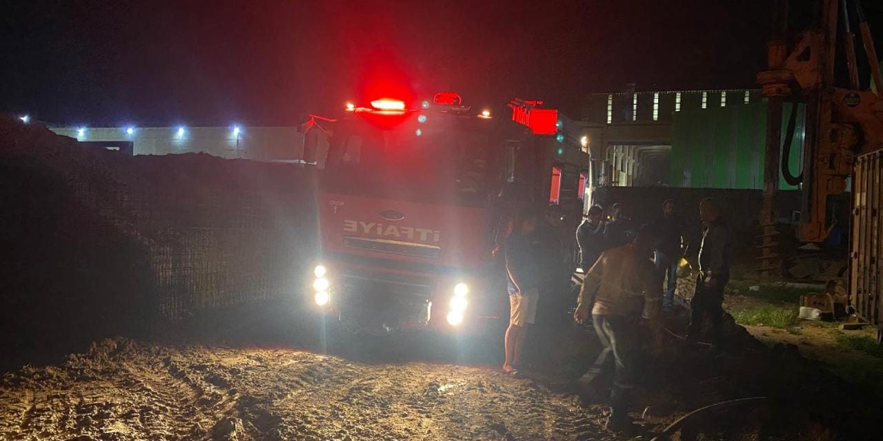 Hatay’da İnşaat Şantiyesinde Yangın: 1 İşçi Hayatını Kaybetti